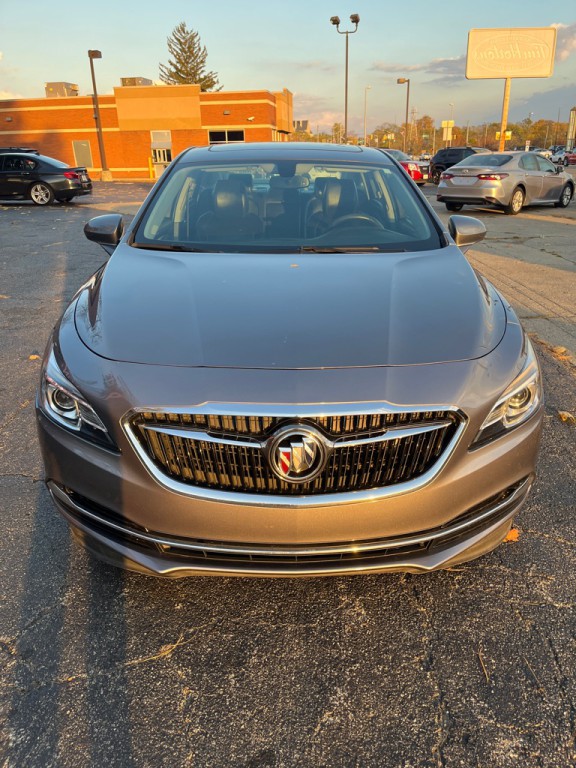 2019 Buick Lacrosse Image 2