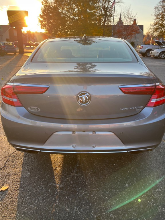 2019 Buick Lacrosse Image 4
