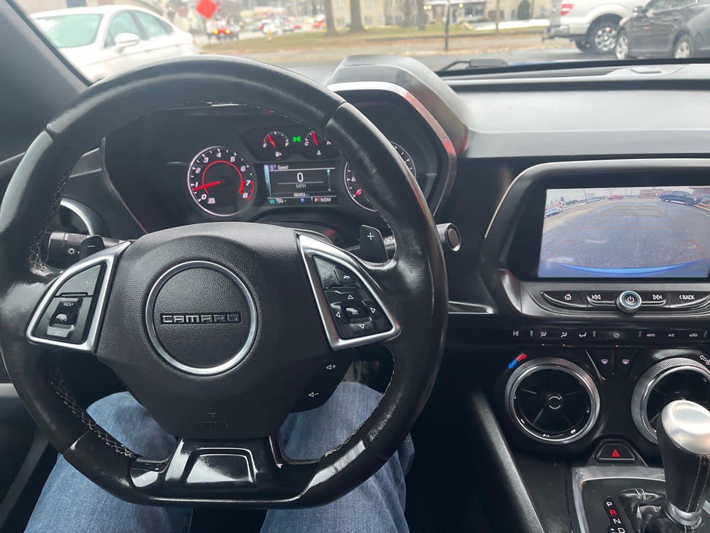 2018 Chevrolet Camaro Image 9