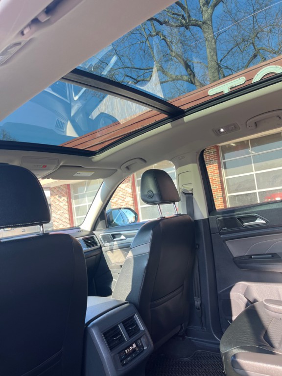 2022 Volkswagen Atlas Image 9