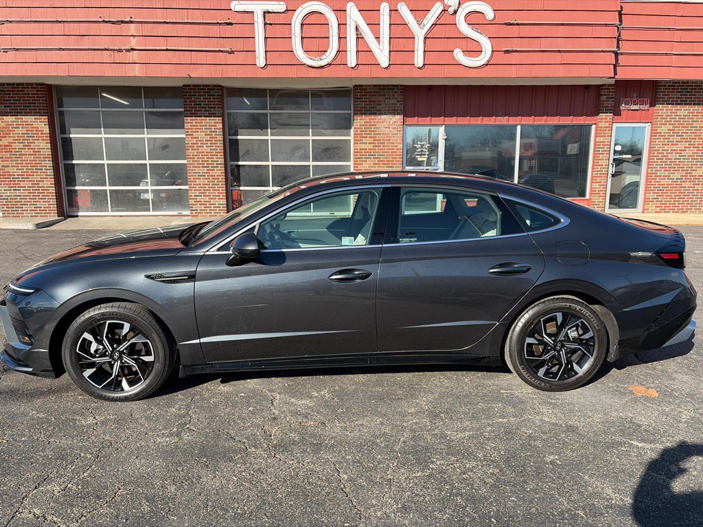 2024 Hyundai Sonata Image 1