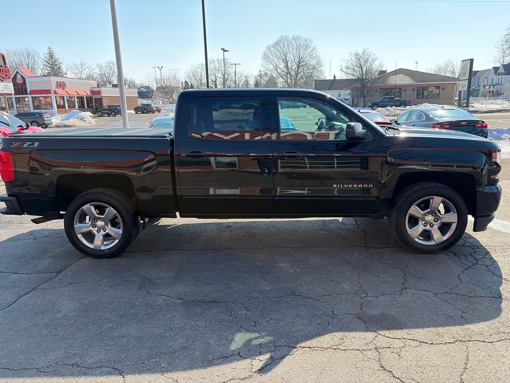 2018 Chevrolet Silverado 1500 Image 3