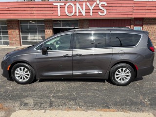 Image for 2017 Chrysler Pacifica Touring-l ID: 7240341