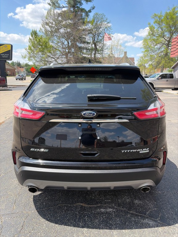 2020 Ford Edge Image 4