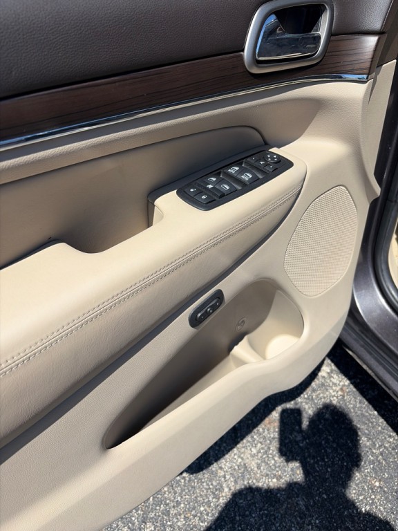 2014 Jeep Grand Cherokee Image 8
