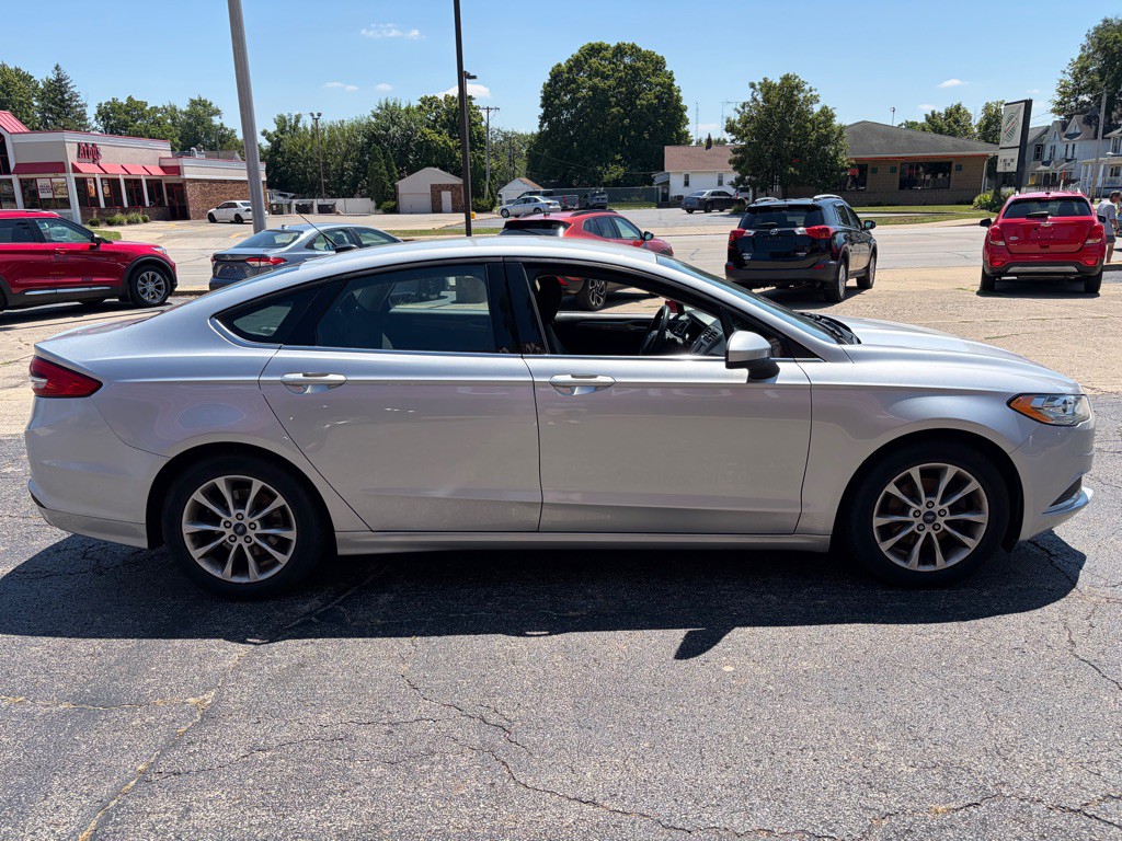 2017 Ford Fusion Image 3