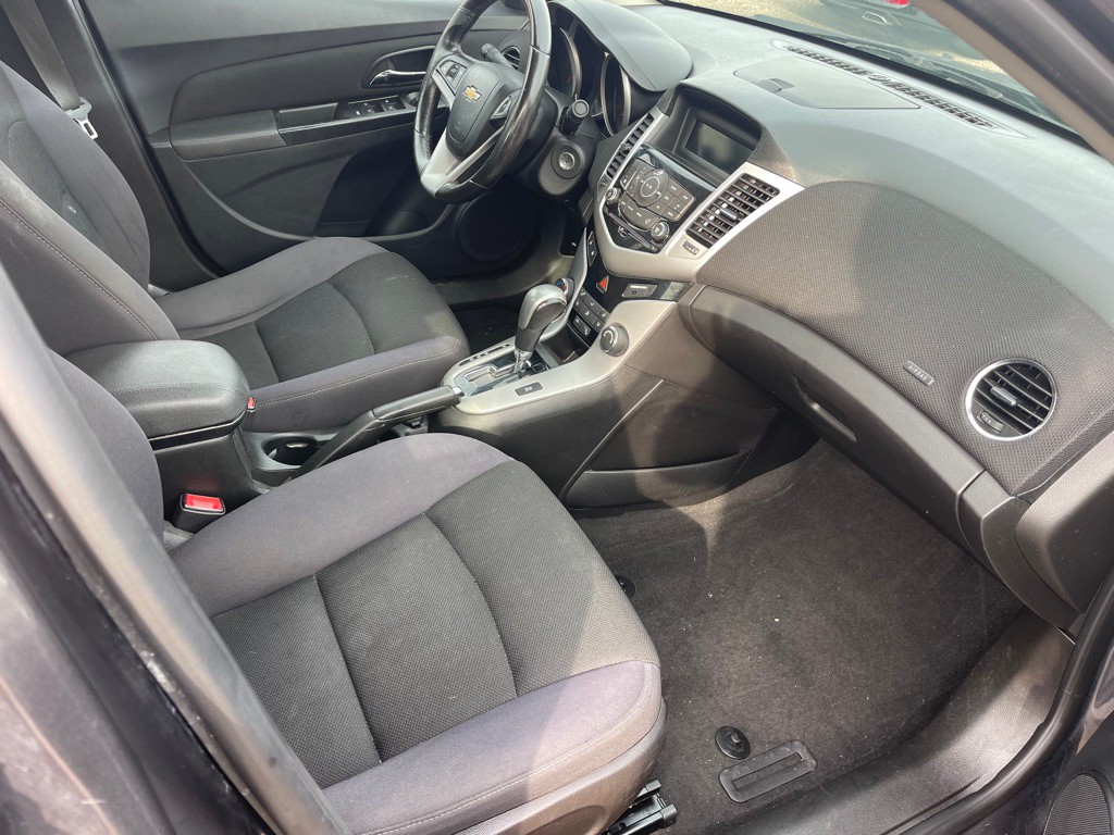 2014 Chevrolet Cruze Image 7