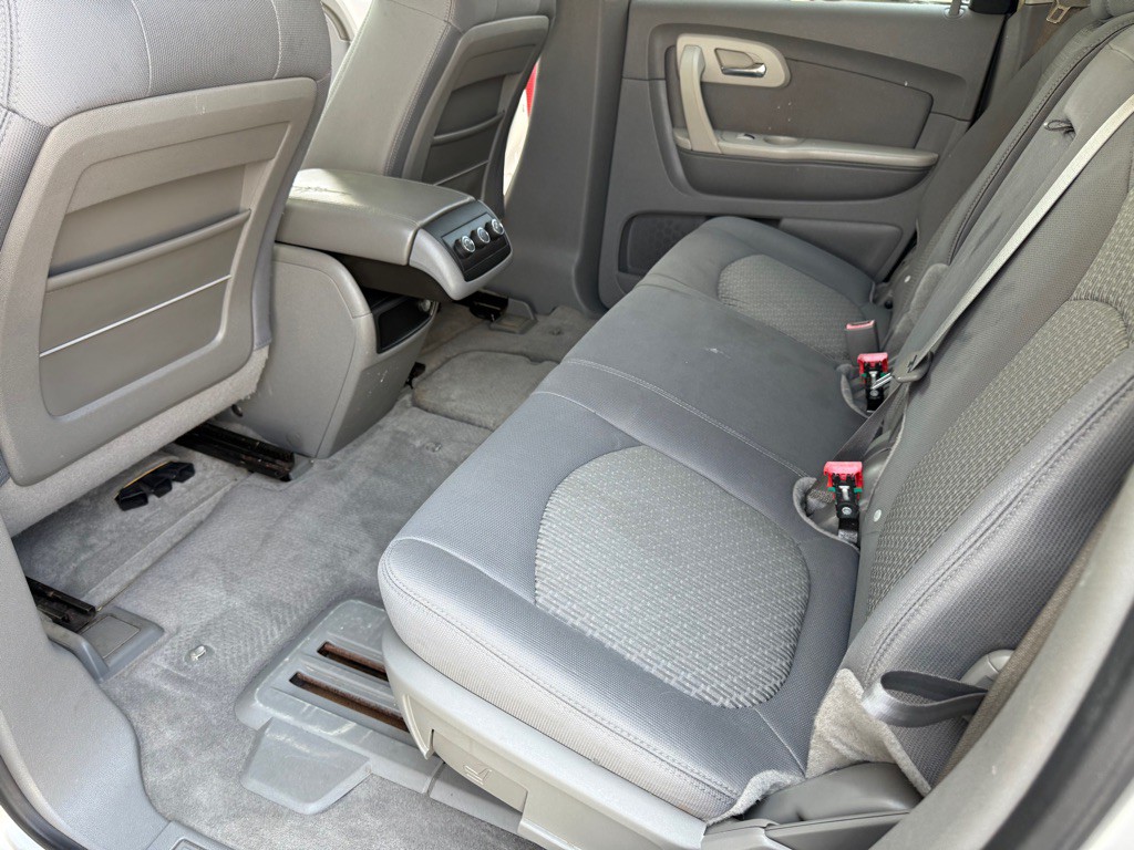 2009 Chevrolet Traverse Image 25