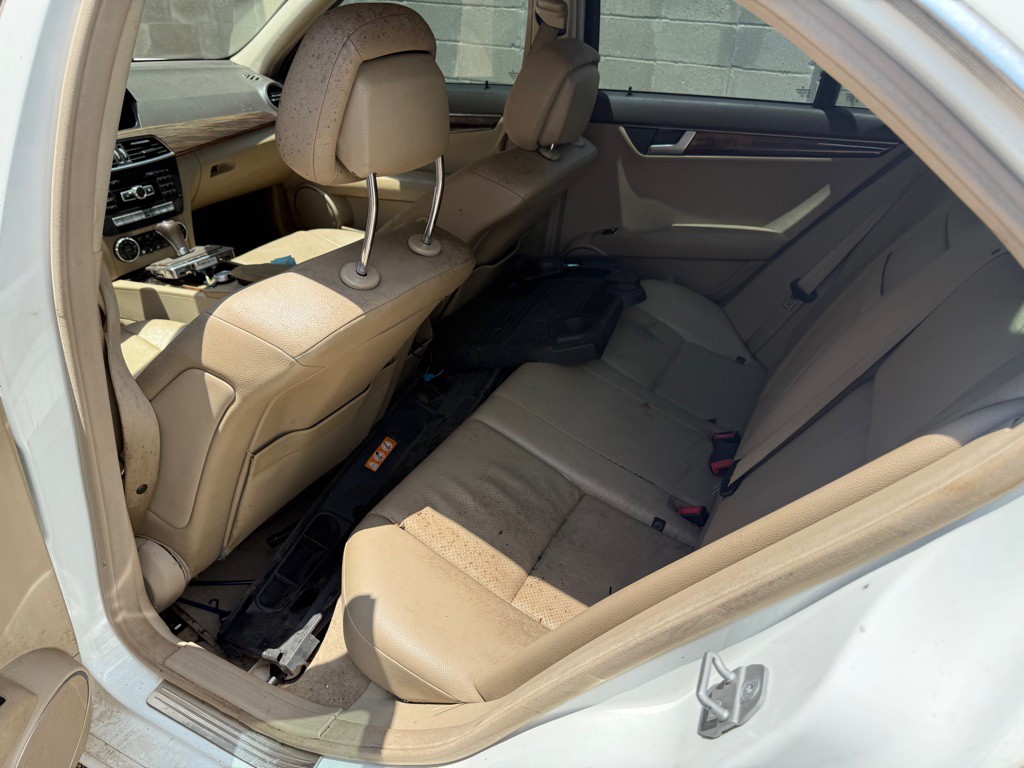 2013 Mercedes-Benz C-Class Image 6