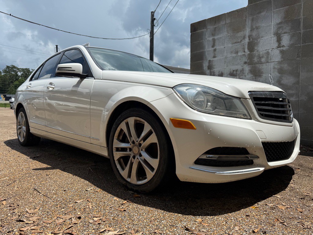 2013 Mercedes-Benz C-Class Image 10