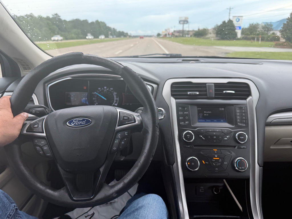 2017 Ford Fusion Image 11