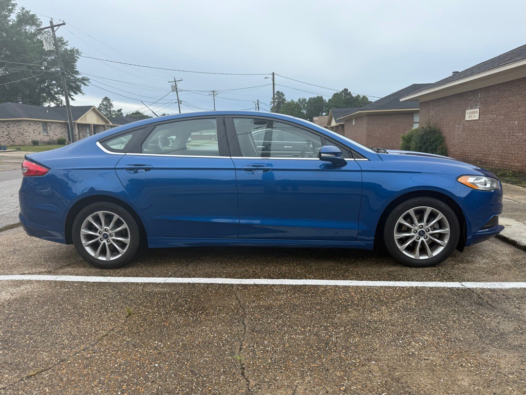 2017 Ford Fusion Image 13