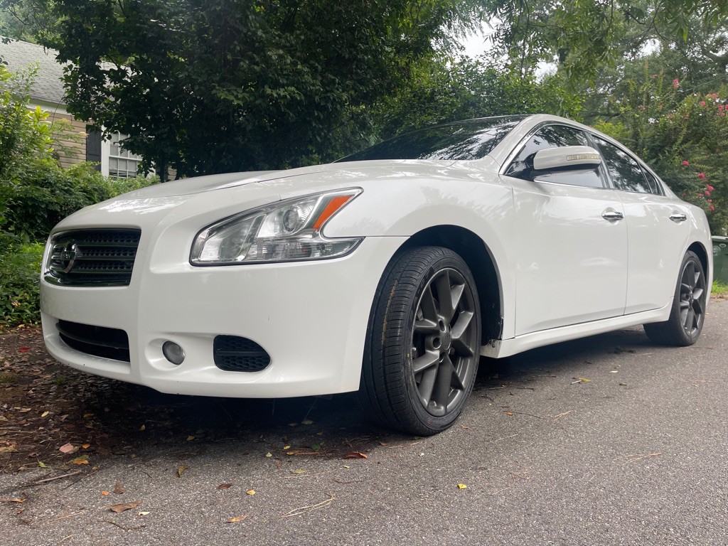 2011 Nissan Maxima Image 12