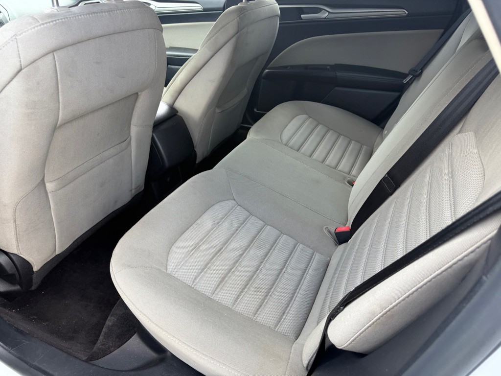 2017 Ford Fusion Image 12