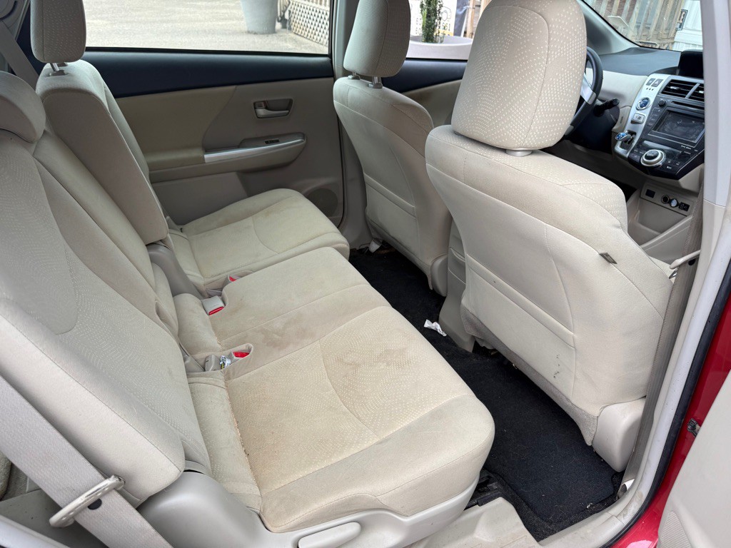 2014 Toyota Prius Image 4