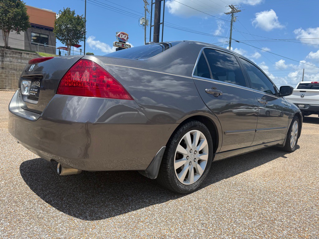 2006 Honda Accord Image 8