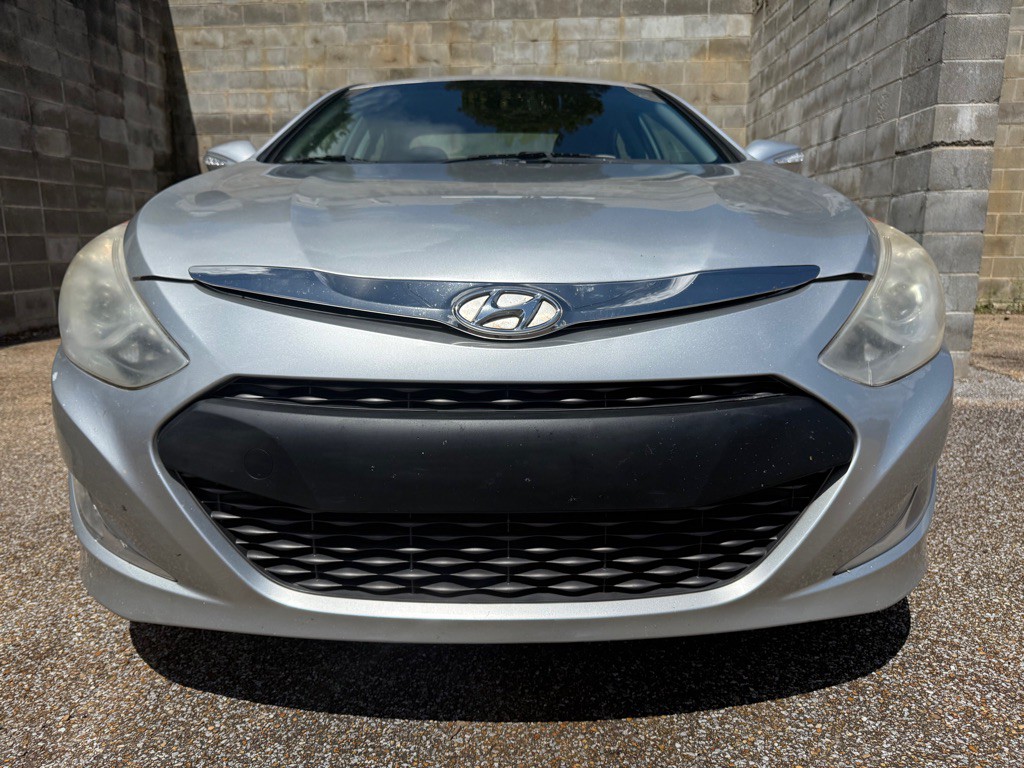 2013 Hyundai Sonata Image 2