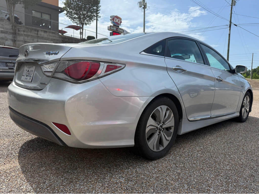 2013 Hyundai Sonata Image 9
