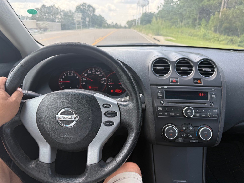 2009 Nissan Altima Image 10