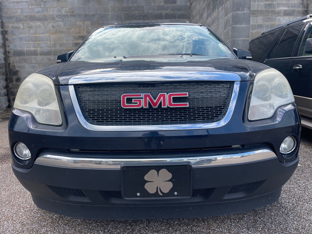 2011 GMC Acadia Image 2