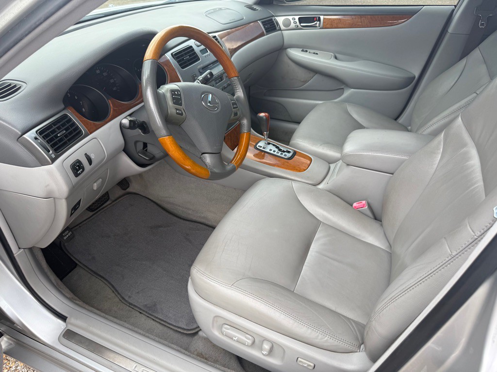 2006 Lexus ES Image 8
