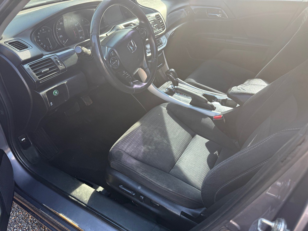 2015 Honda Accord Image 5