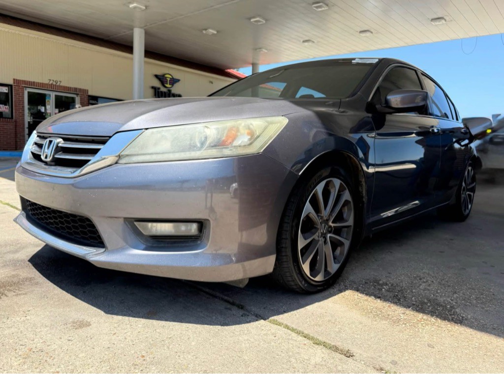 2015 Honda Accord Image 2