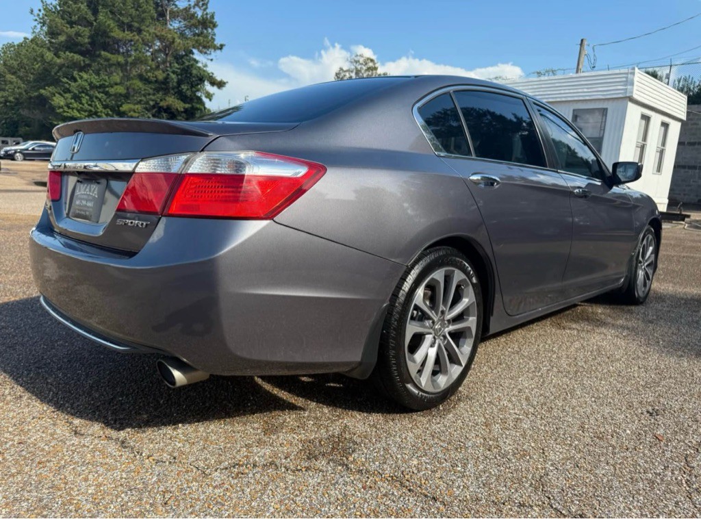 2015 Honda Accord Image 10