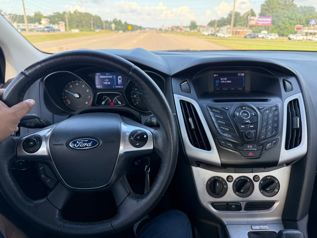 2014 Ford Focus Image 11