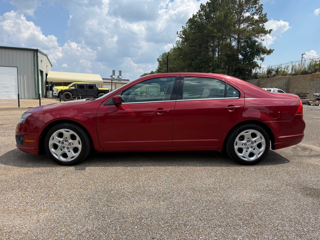 2010 Ford Fusion Image 12