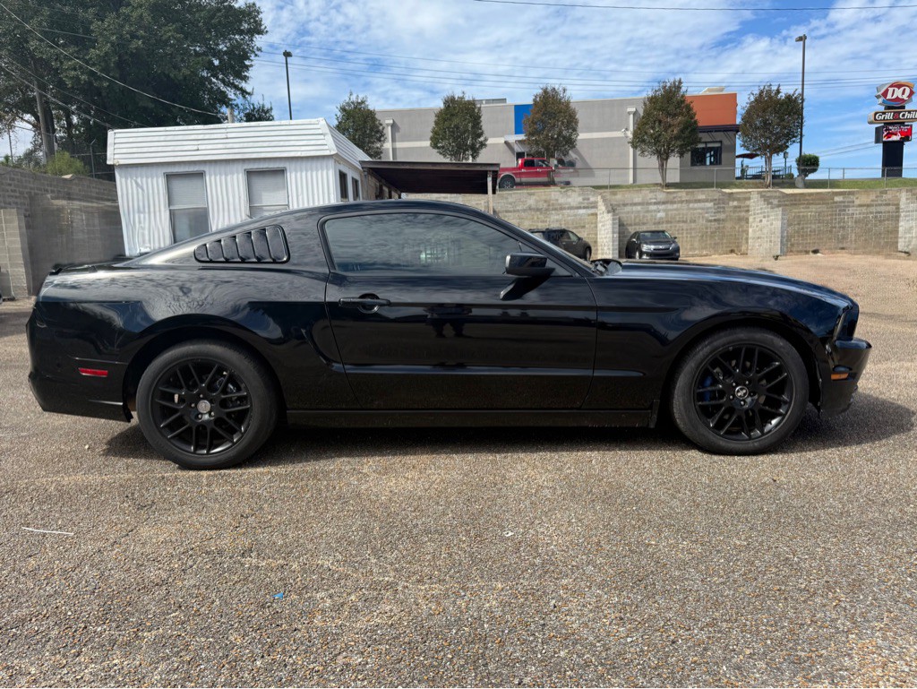 2014 Ford Mustang Image 12