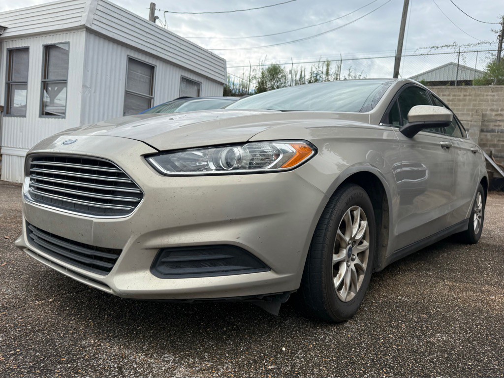 2015 Ford Fusion Image 1
