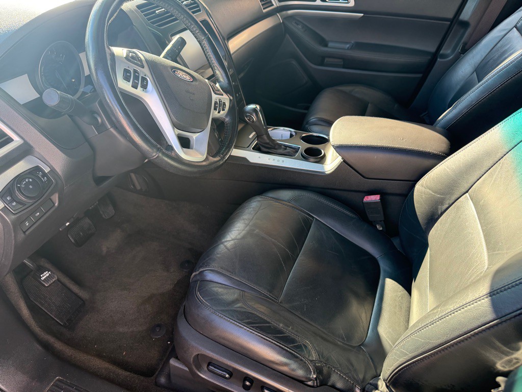 2014 Ford Explorer Image 12