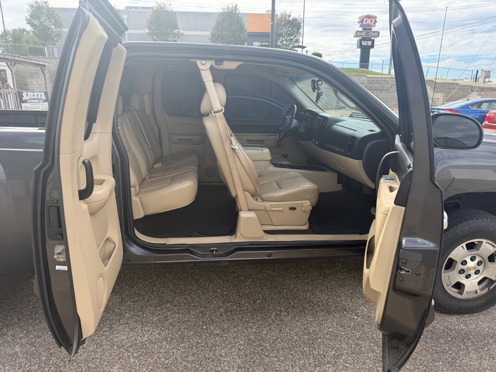 2010 Chevrolet Silverado 1500 Image 10