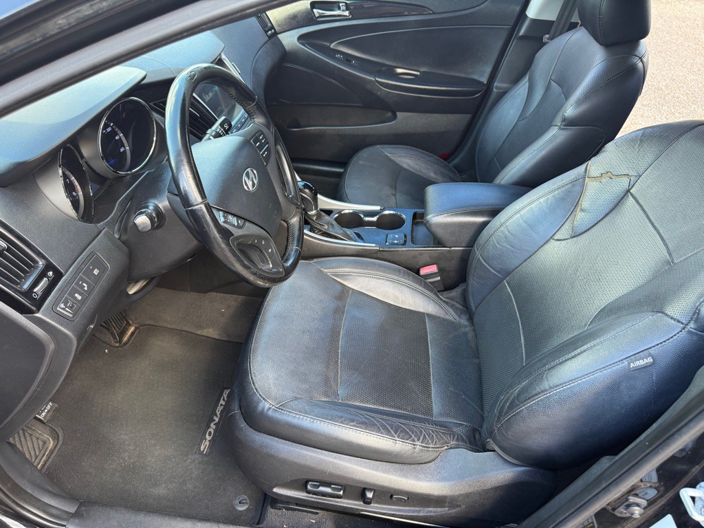 2014 Hyundai Sonata Image 9