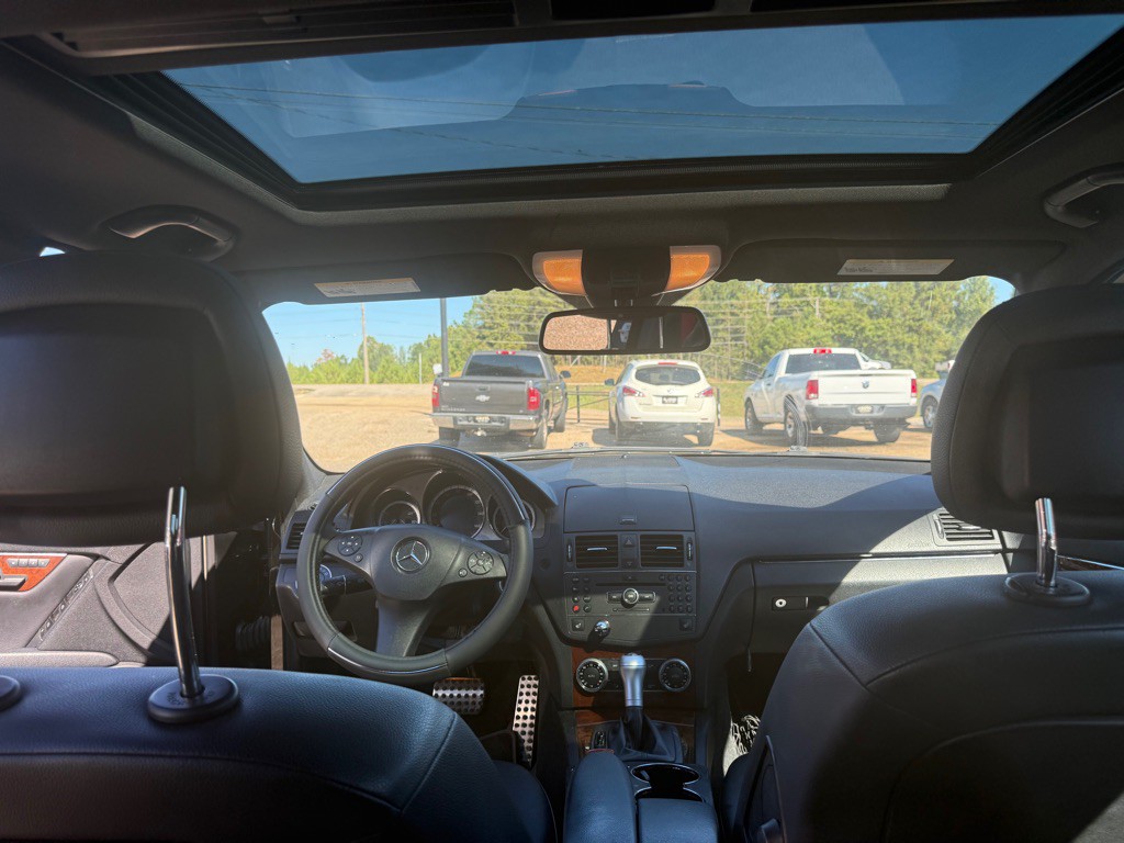 2010 Mercedes-Benz C-Class Image 10