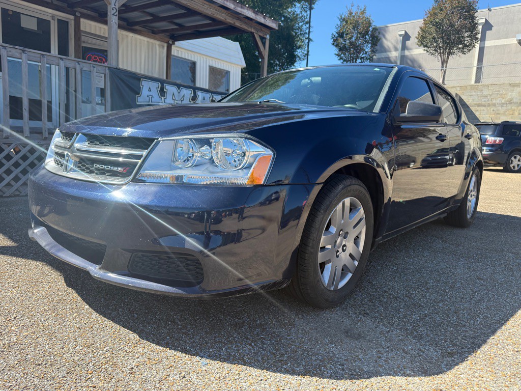 2014 Dodge Avenger Image 1