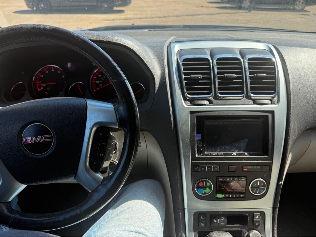 2007 GMC Acadia Image 4