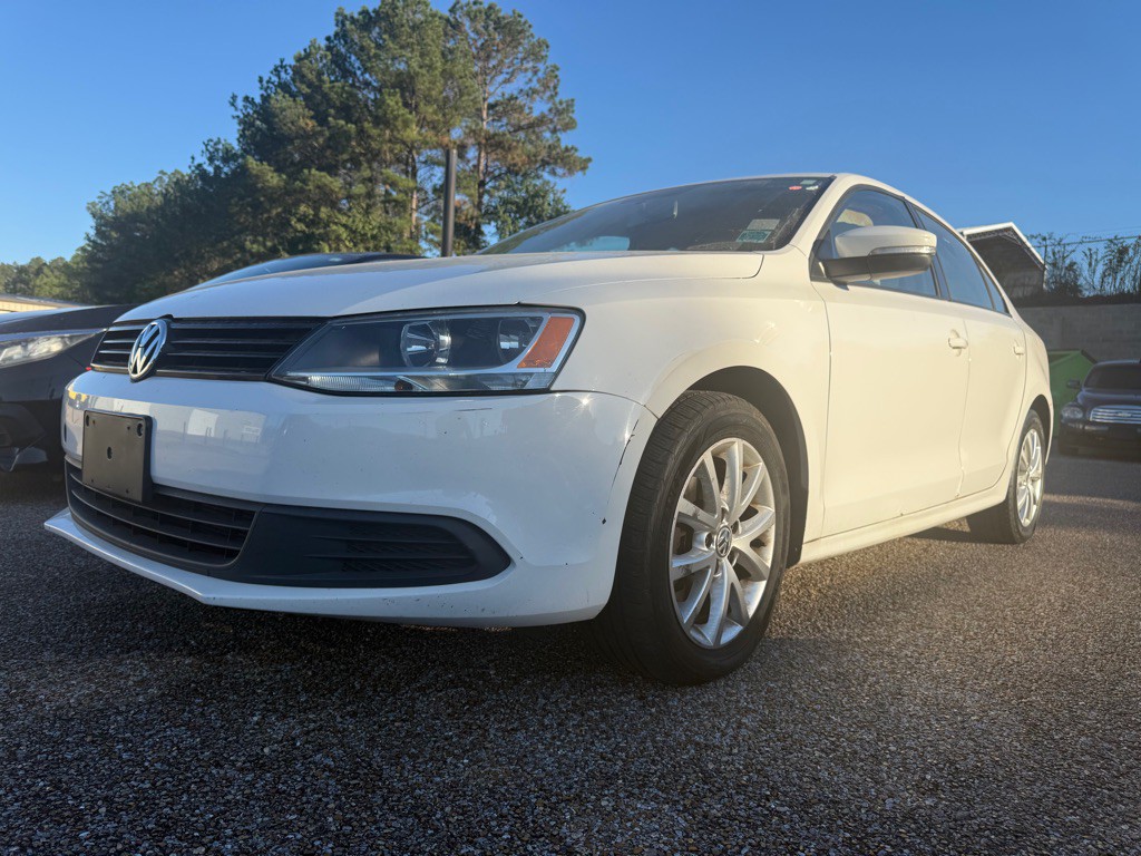 2011 Volkswagen Jetta Image 1