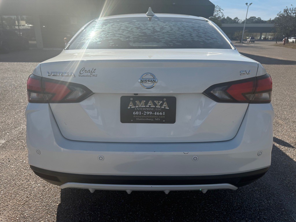 2020 Nissan Versa Image 4