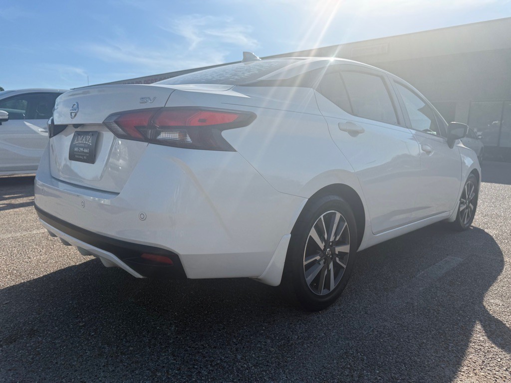 2020 Nissan Versa Image 5