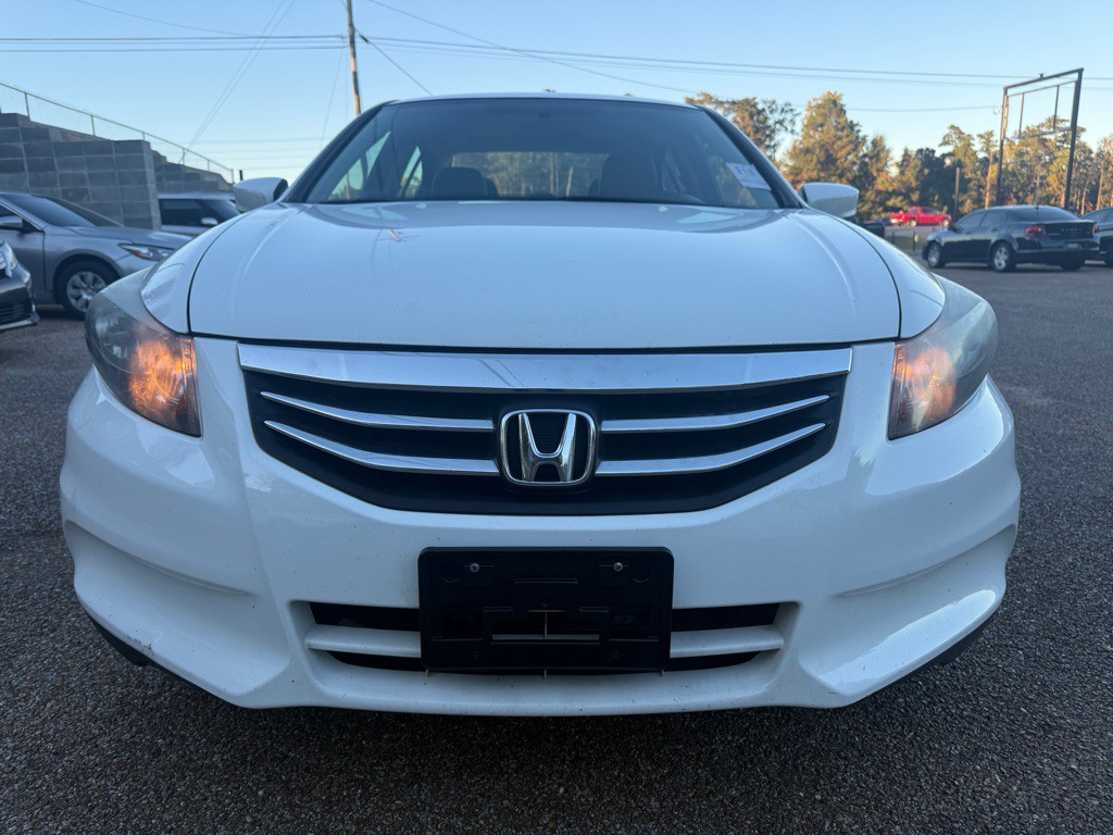 2012 Honda Accord Image 2