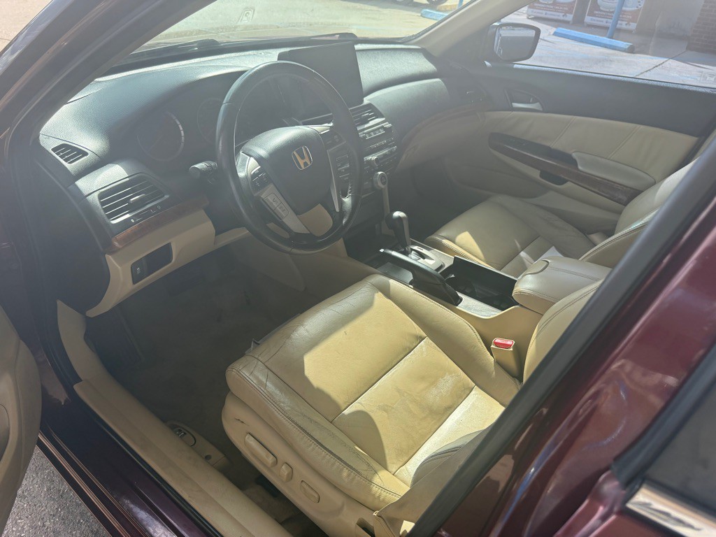 2011 Honda Accord Image 7
