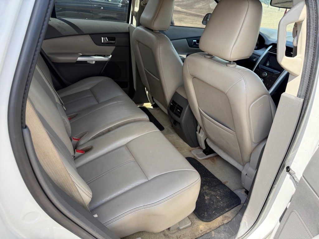 2011 Ford Edge Image 4