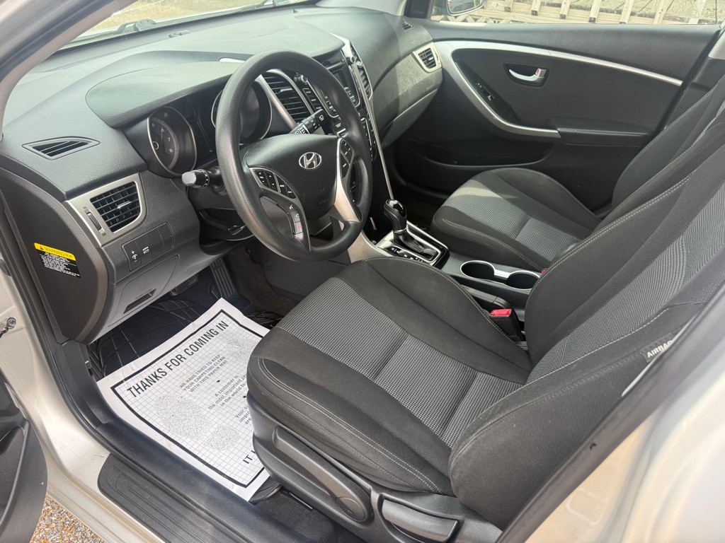 2016 Hyundai Elantra Image 4