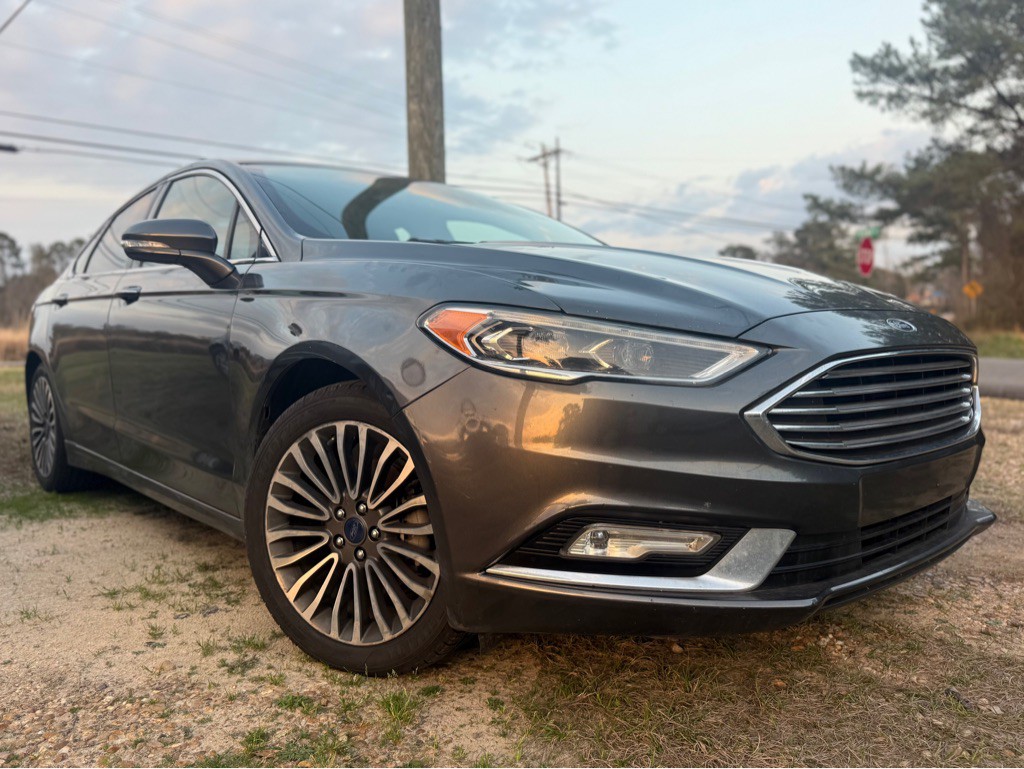 2017 Ford Fusion Image 1
