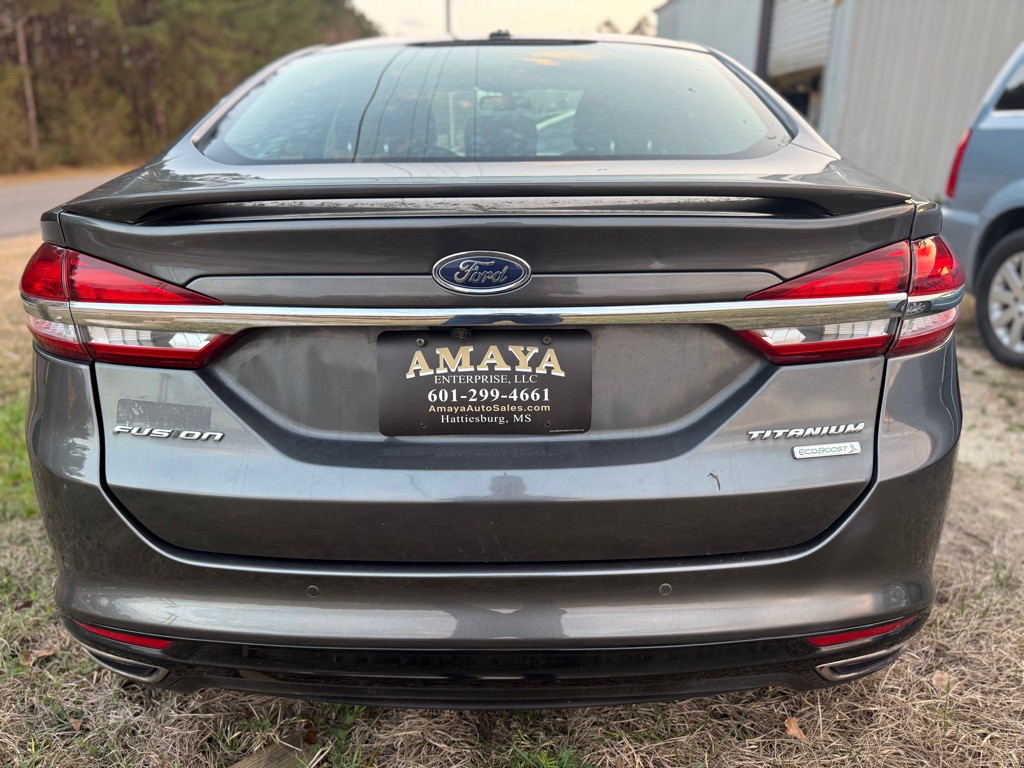 2017 Ford Fusion Image 5
