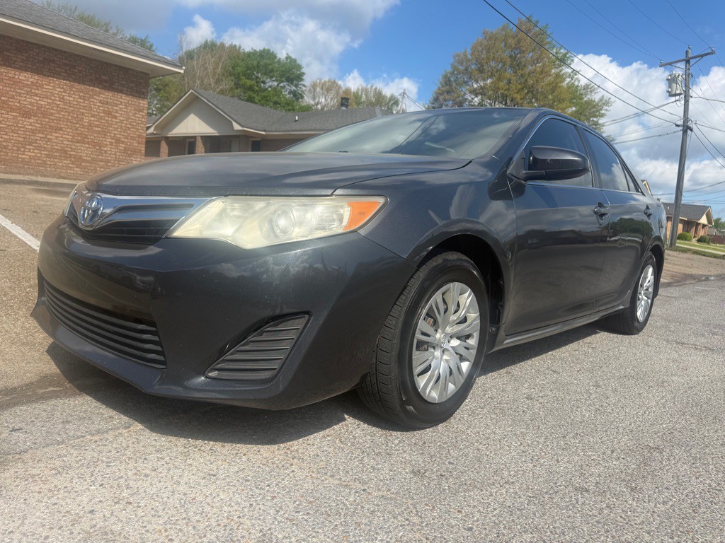 2012 Toyota Camry Image 9