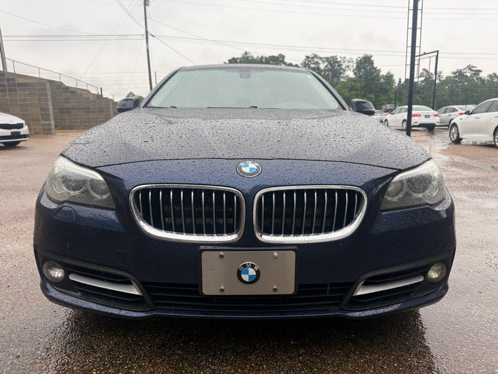 2016 BMW 5 Series Image 2