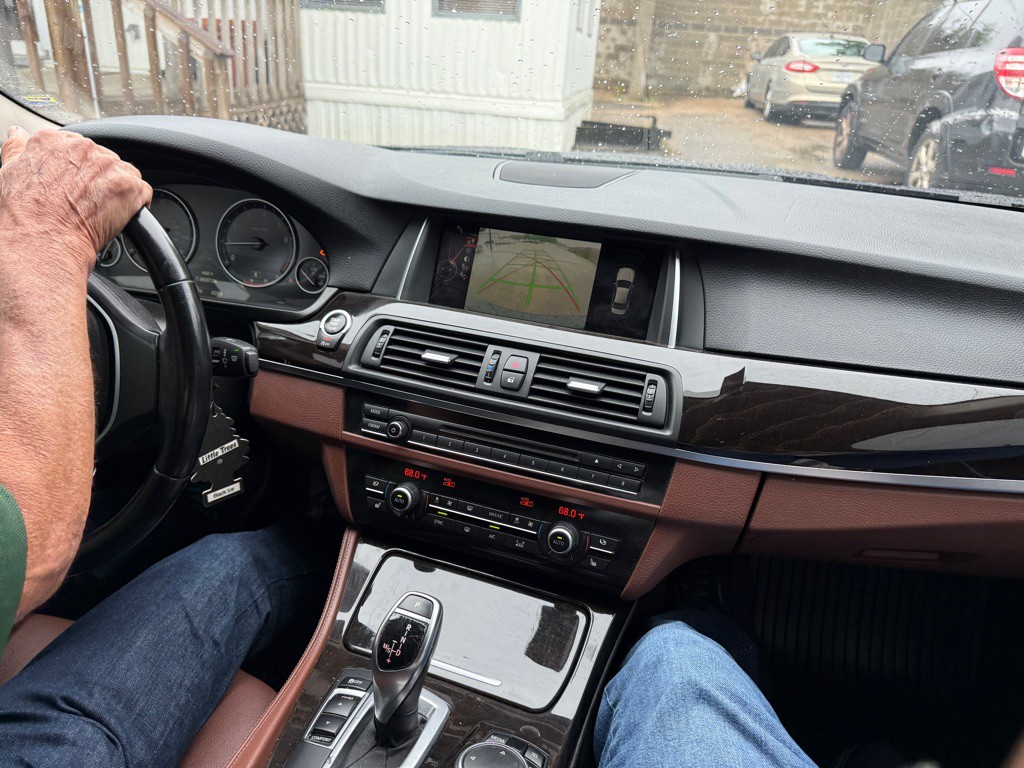 2016 BMW 5 Series Image 8